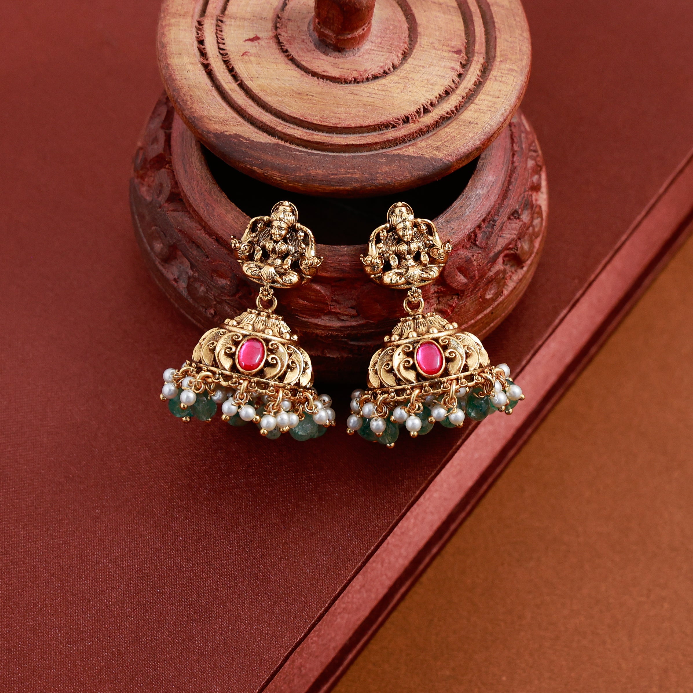 Devi Neckpiece with Earring