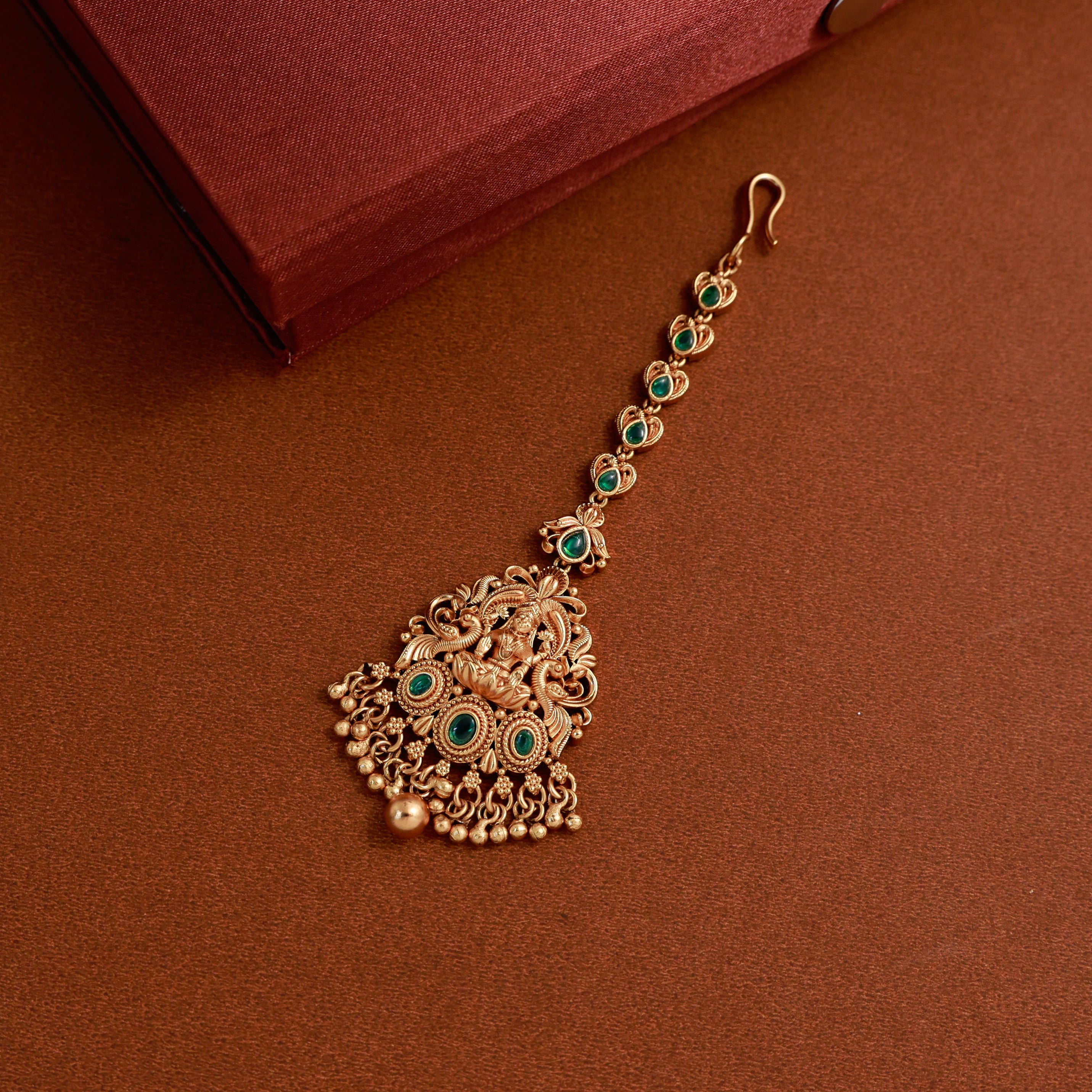 Green Stone Devi Chutti