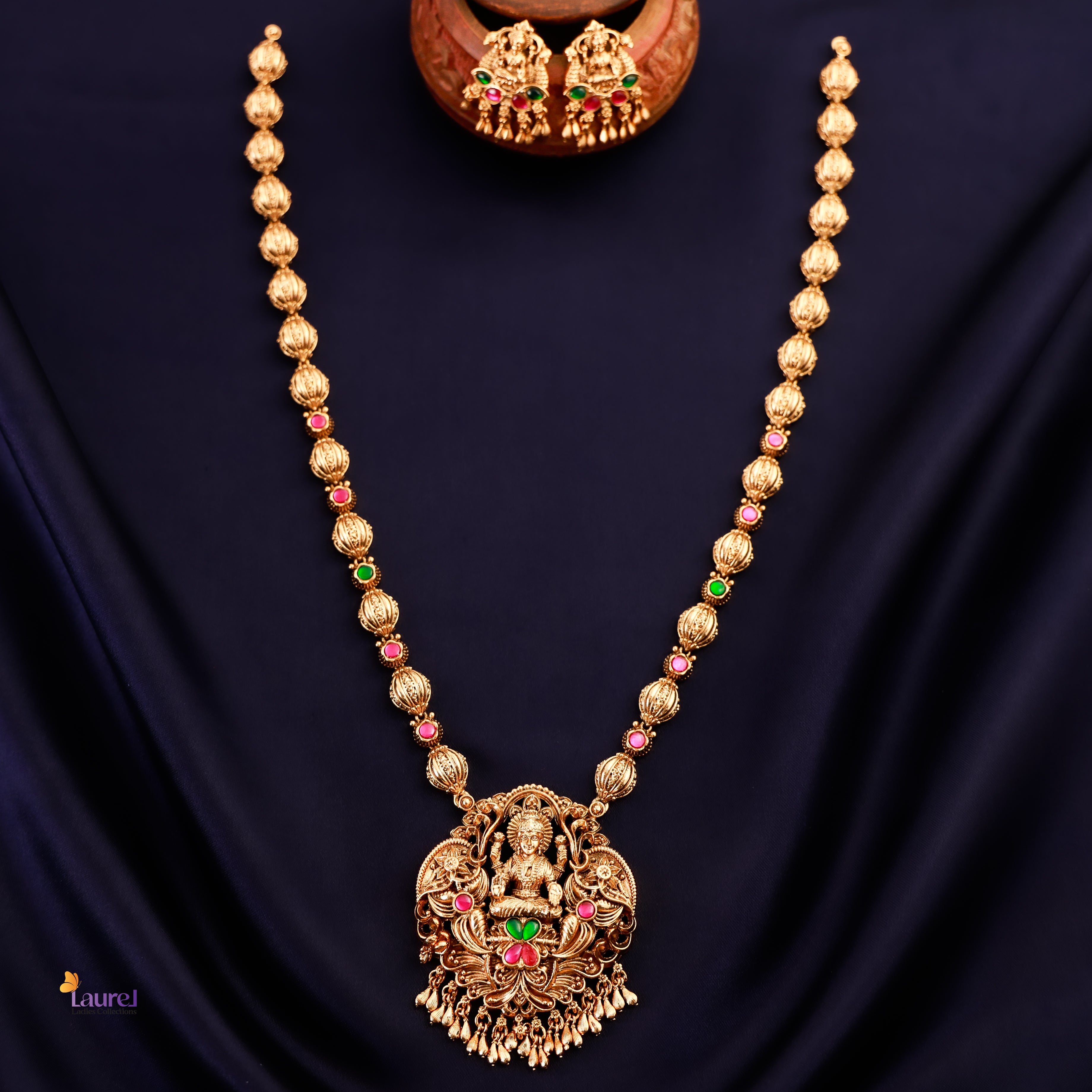 Devi Long Neckpiece with Earring