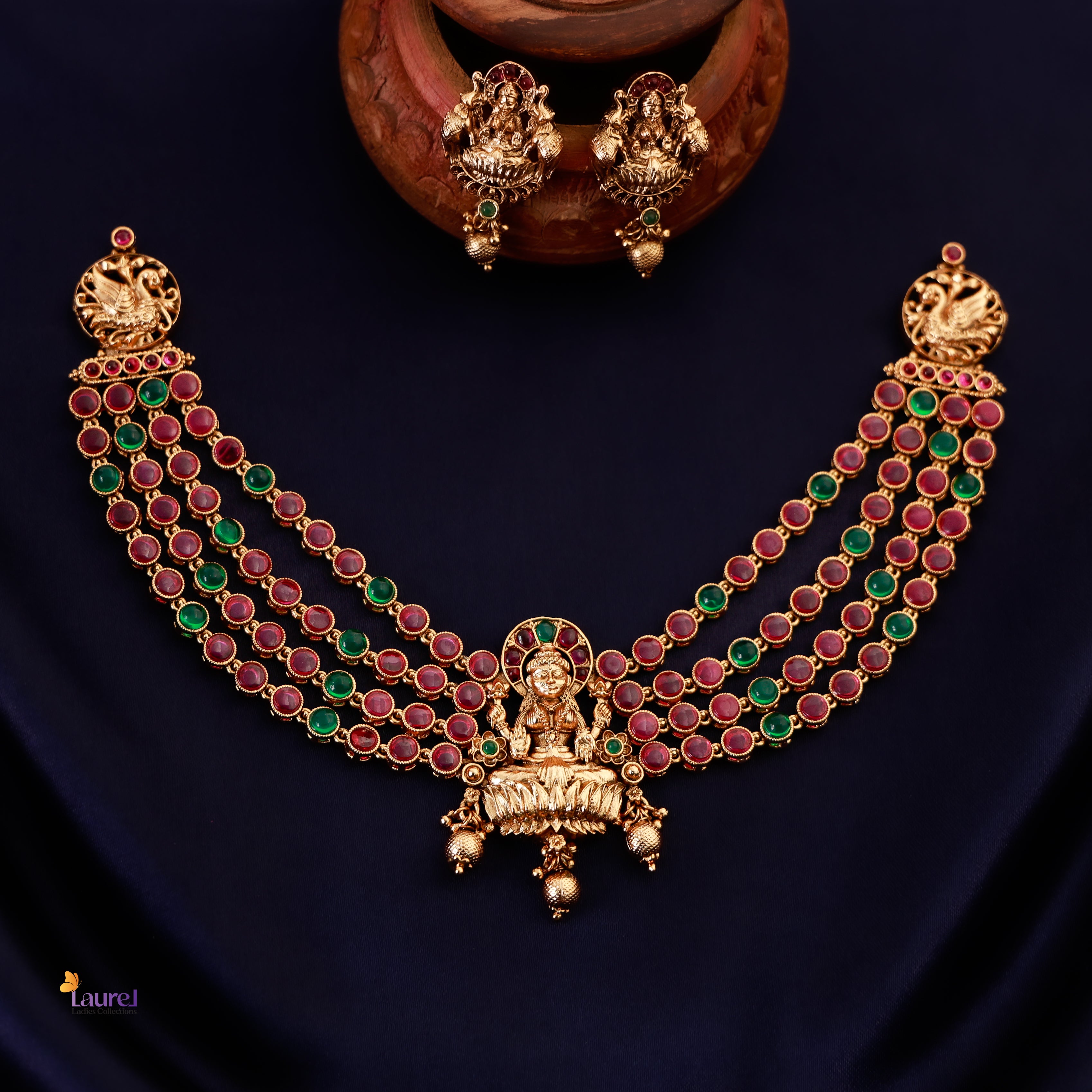 Devi Golden Pearl Kemp Stone Neckpiece with Earring