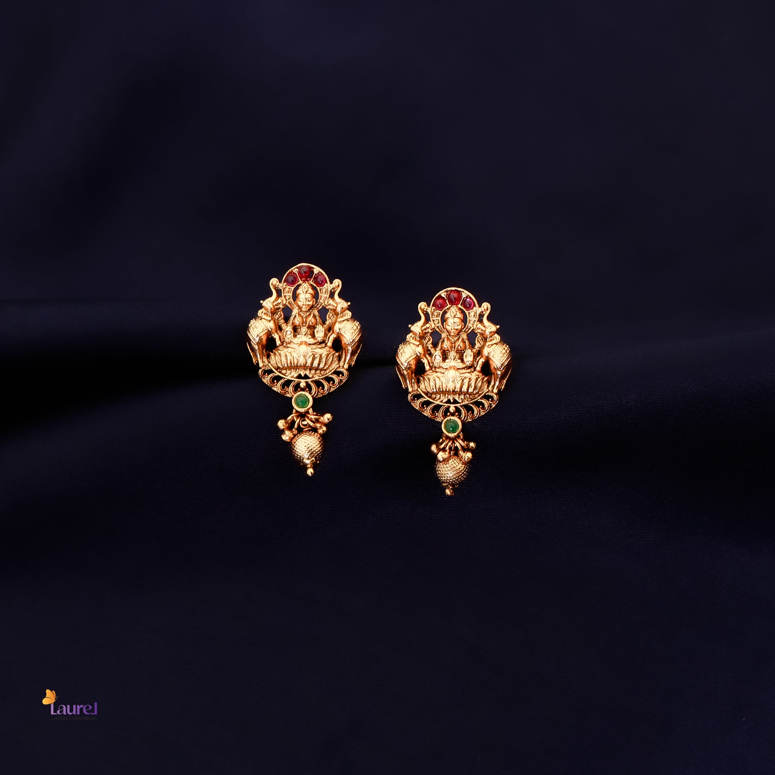 Devi Golden Pearl Kemp Stone Neckpiece with Earring