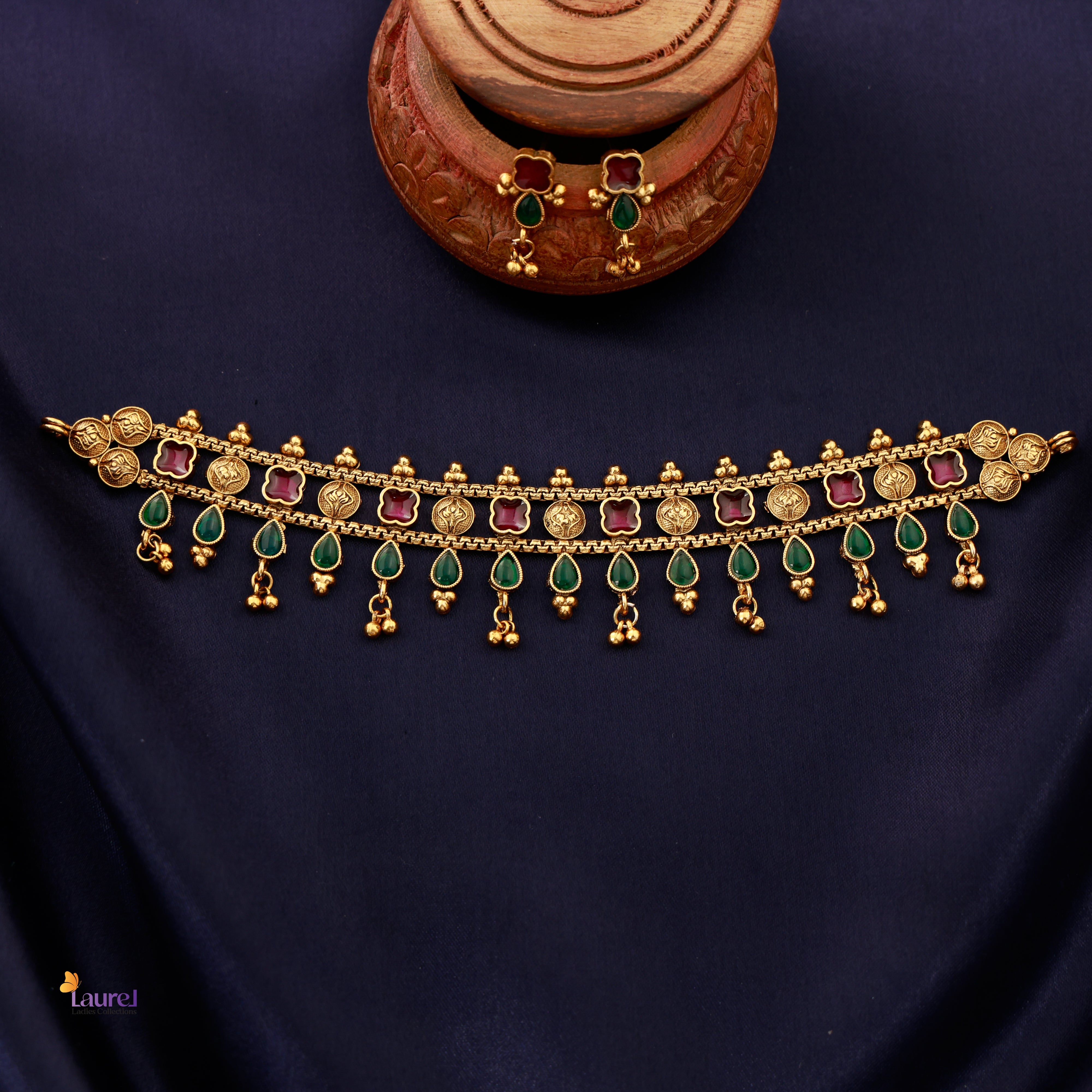 Elegant antique choker set for bridal and festive wear