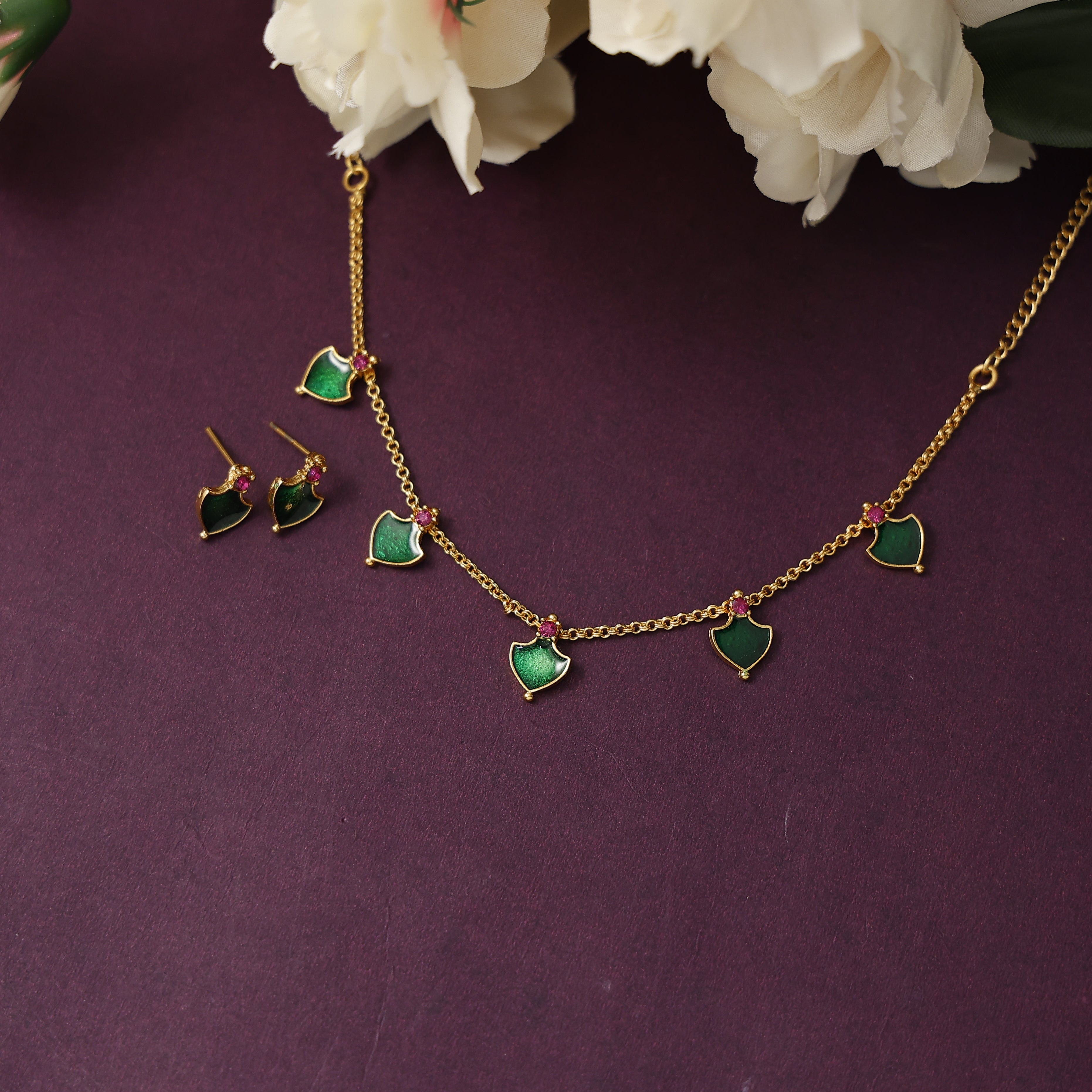 Palakka Necklace with Stud Earrings
