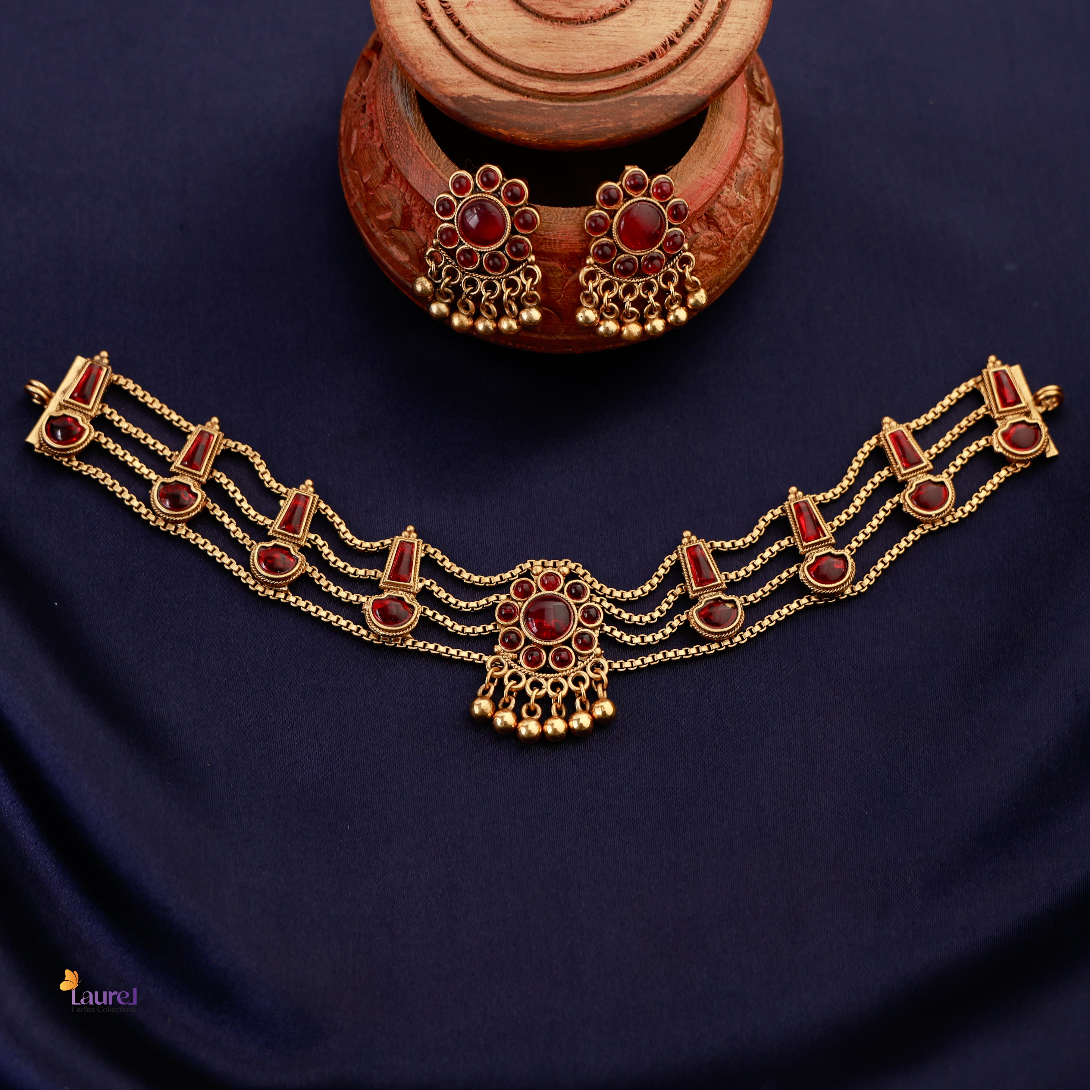 Golden Pearl Pushpa Choker with Earring