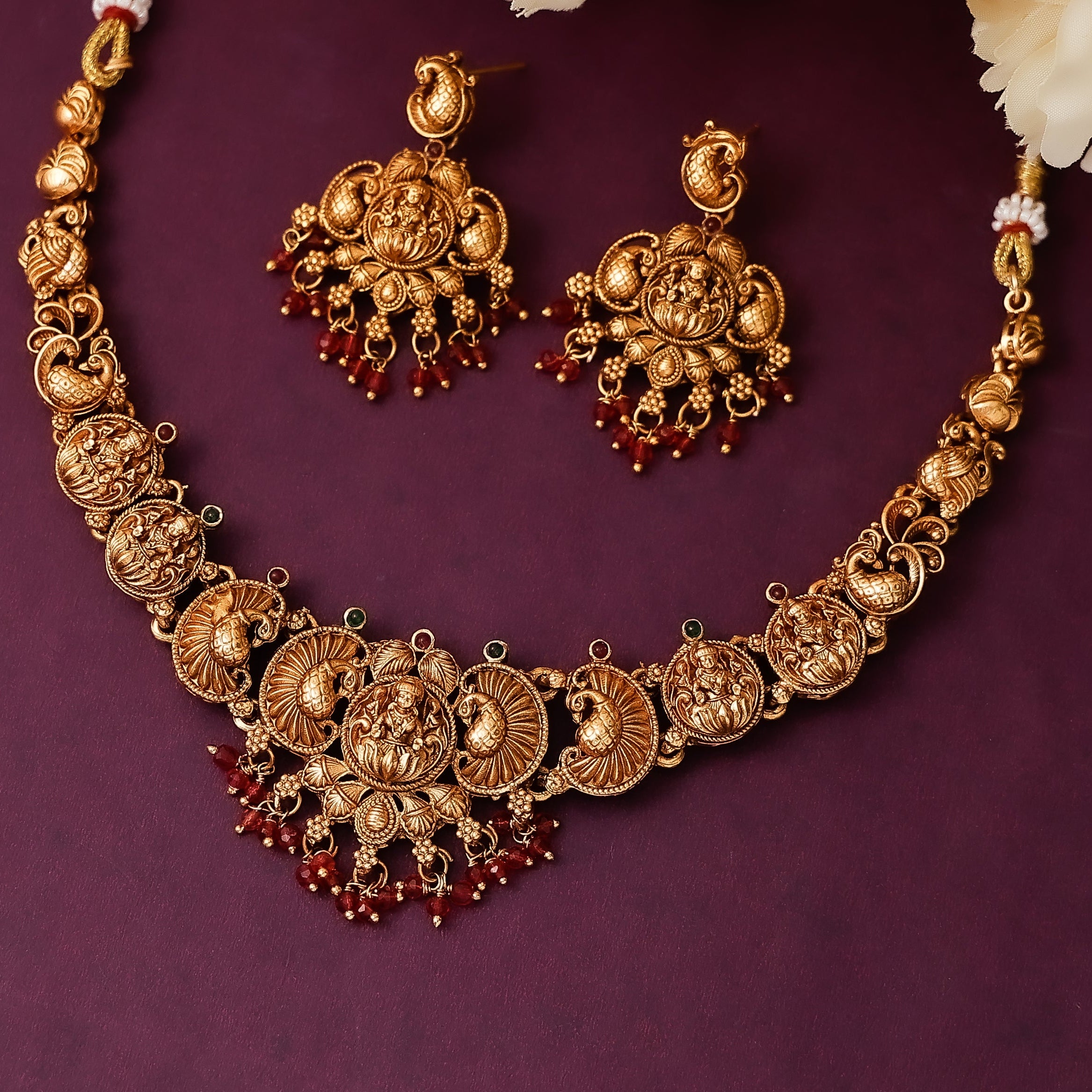 Lekshmi Temple Necklace With Earrings
