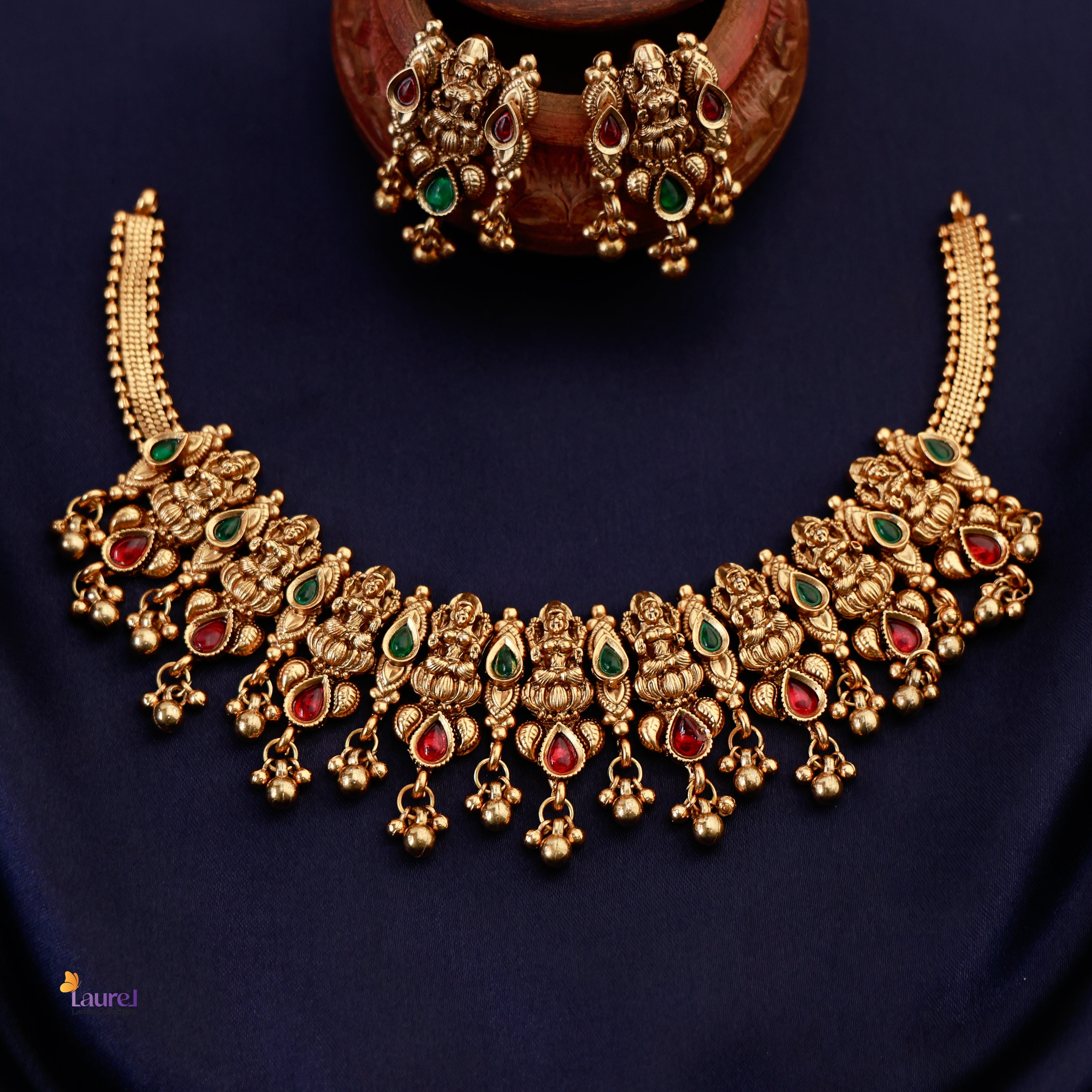 Lakshmi Kemp Stone Short Neckpiece with Earring