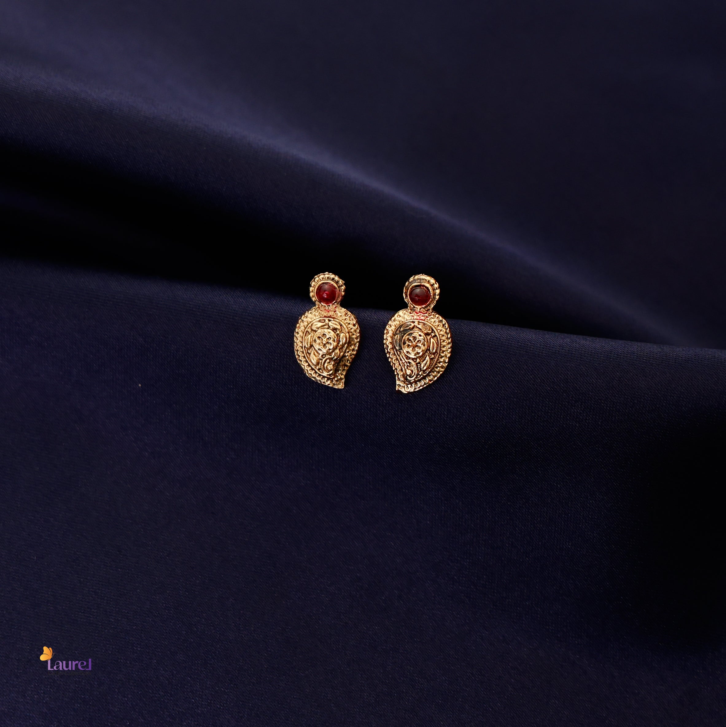 Sreevalli Antique Short Neckpiece with Earring