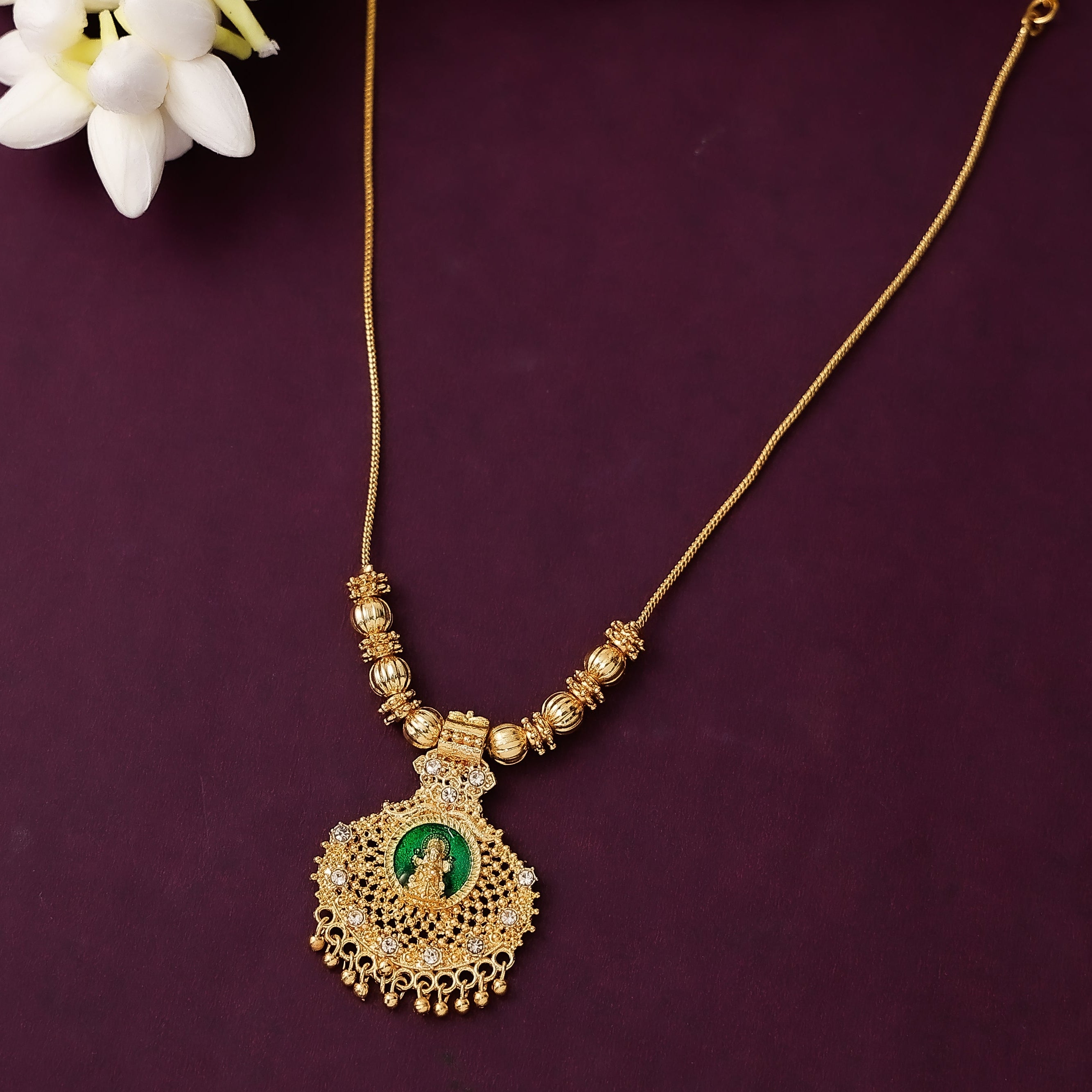 Devi Pendant Chain