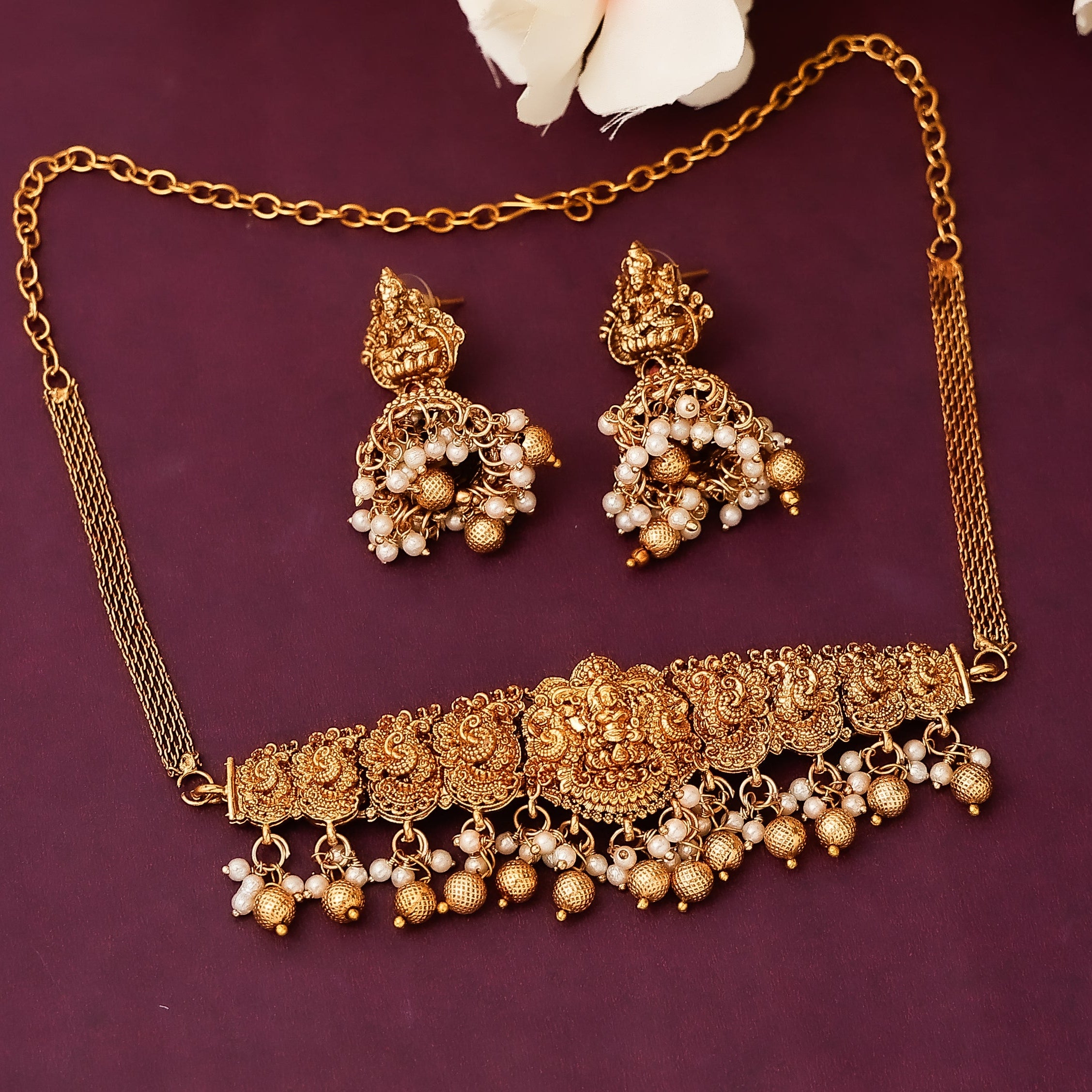Temple Devi Choker With Earrings