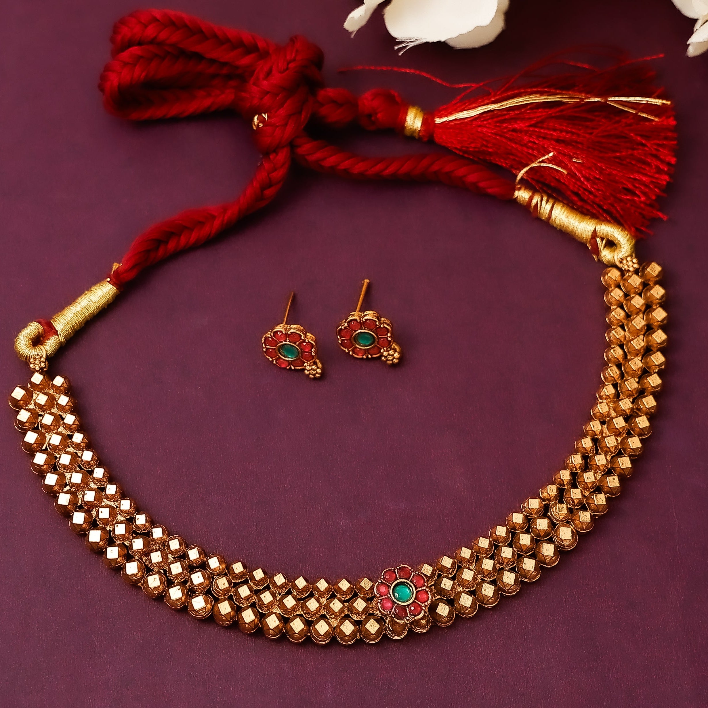 Elegant Flower Short Necklace With Earrings