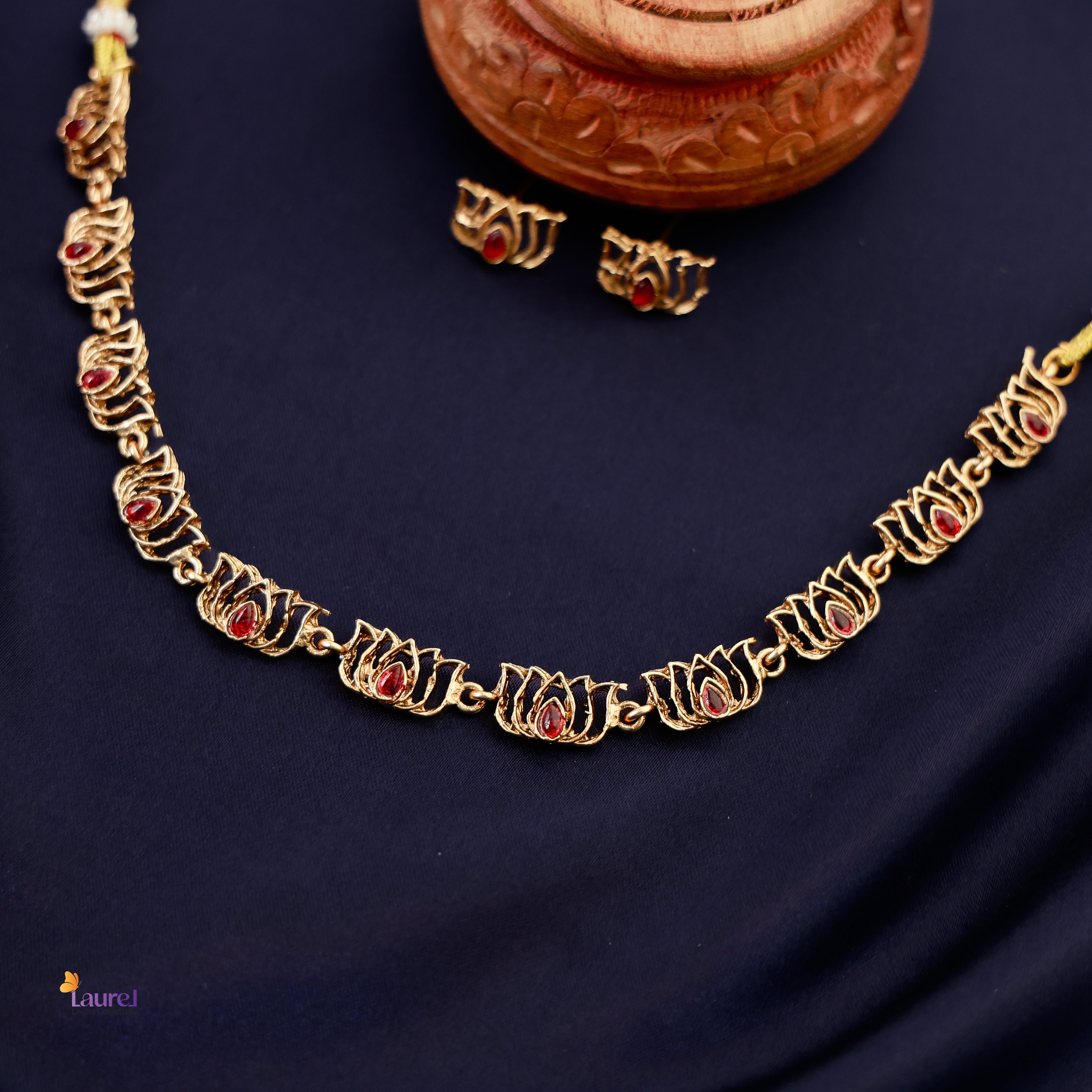 Lotus Choker with Earring