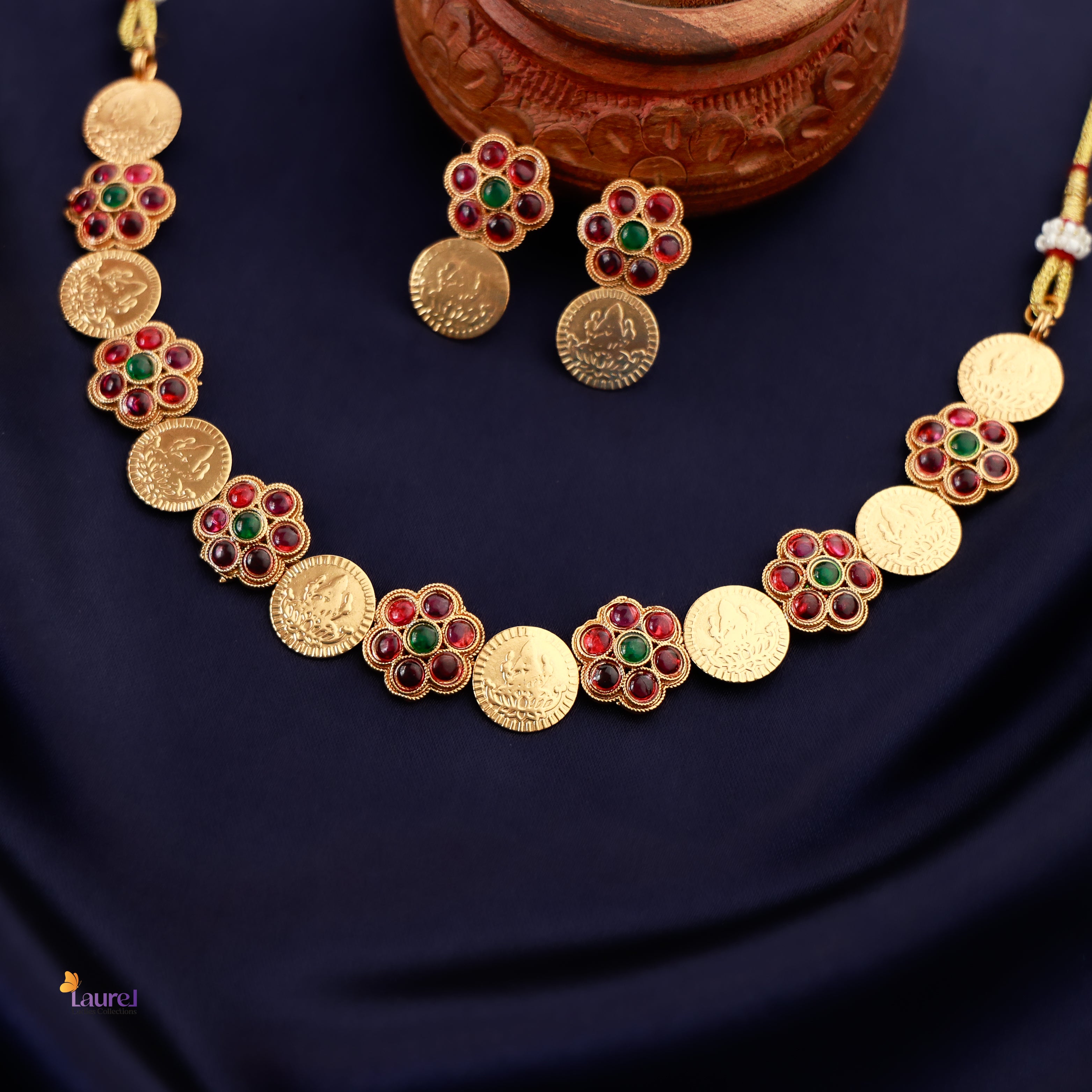Classic Coin Neckpiece with Earring