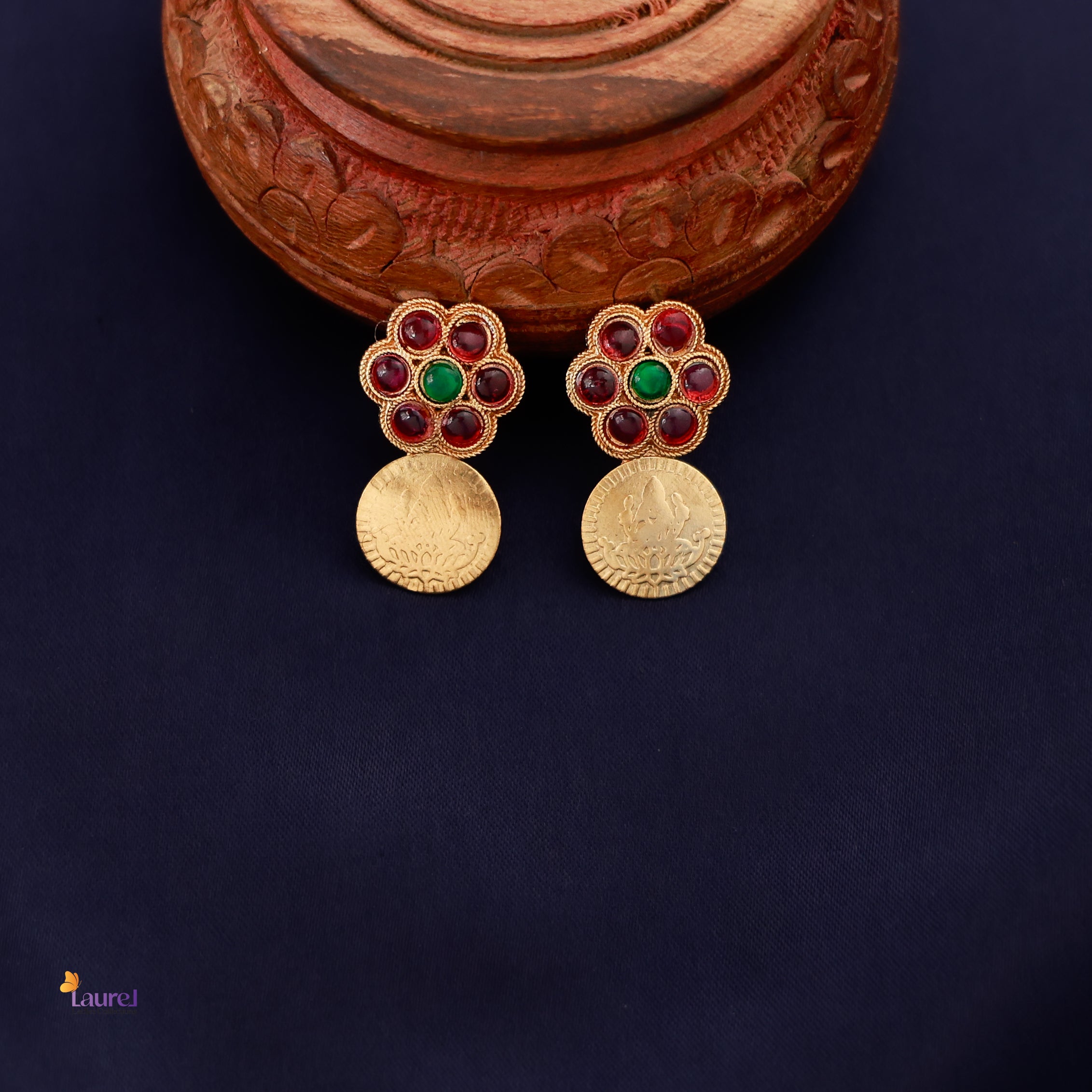 Classic Coin Neckpiece with Earring