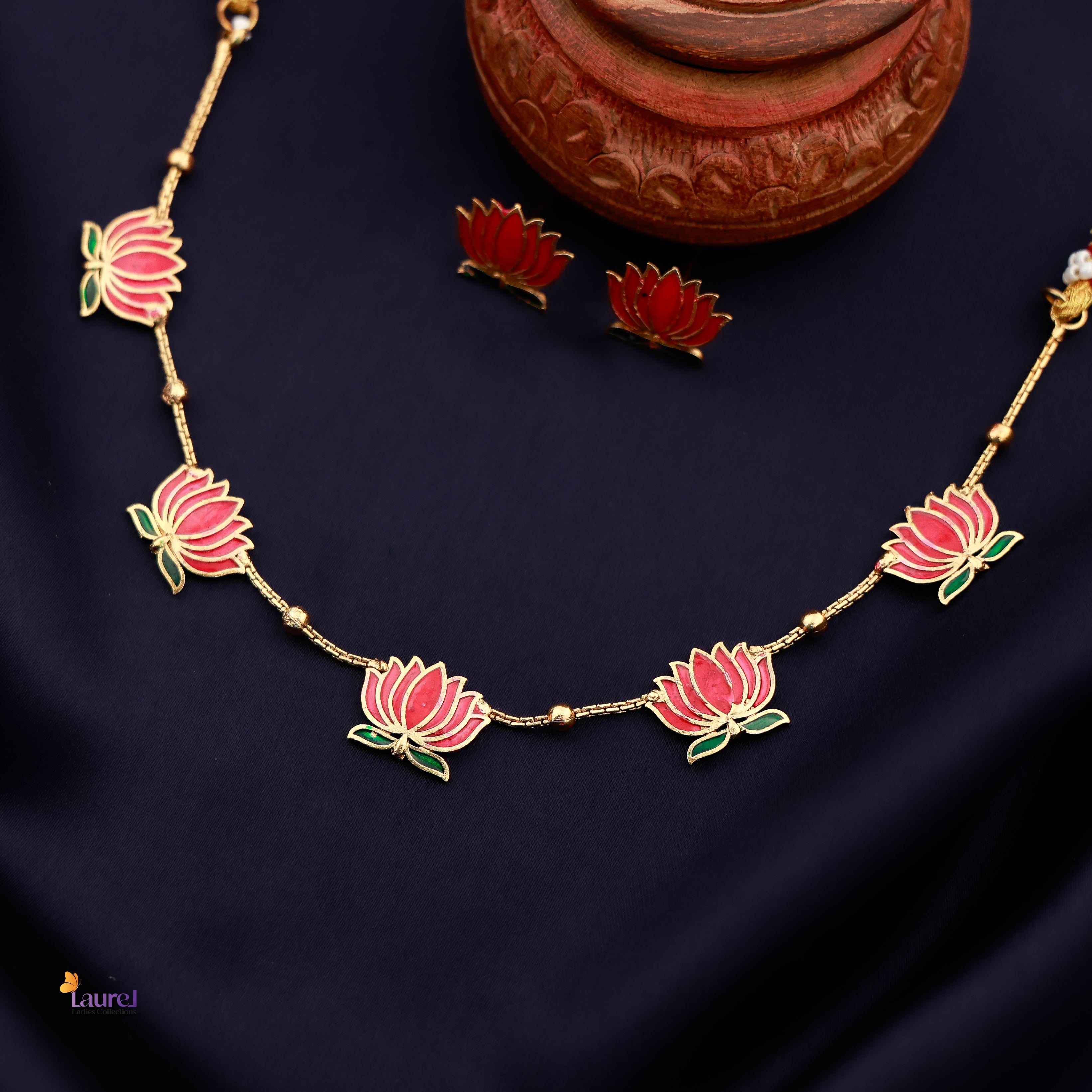 Lotus Neckpiece with Earring