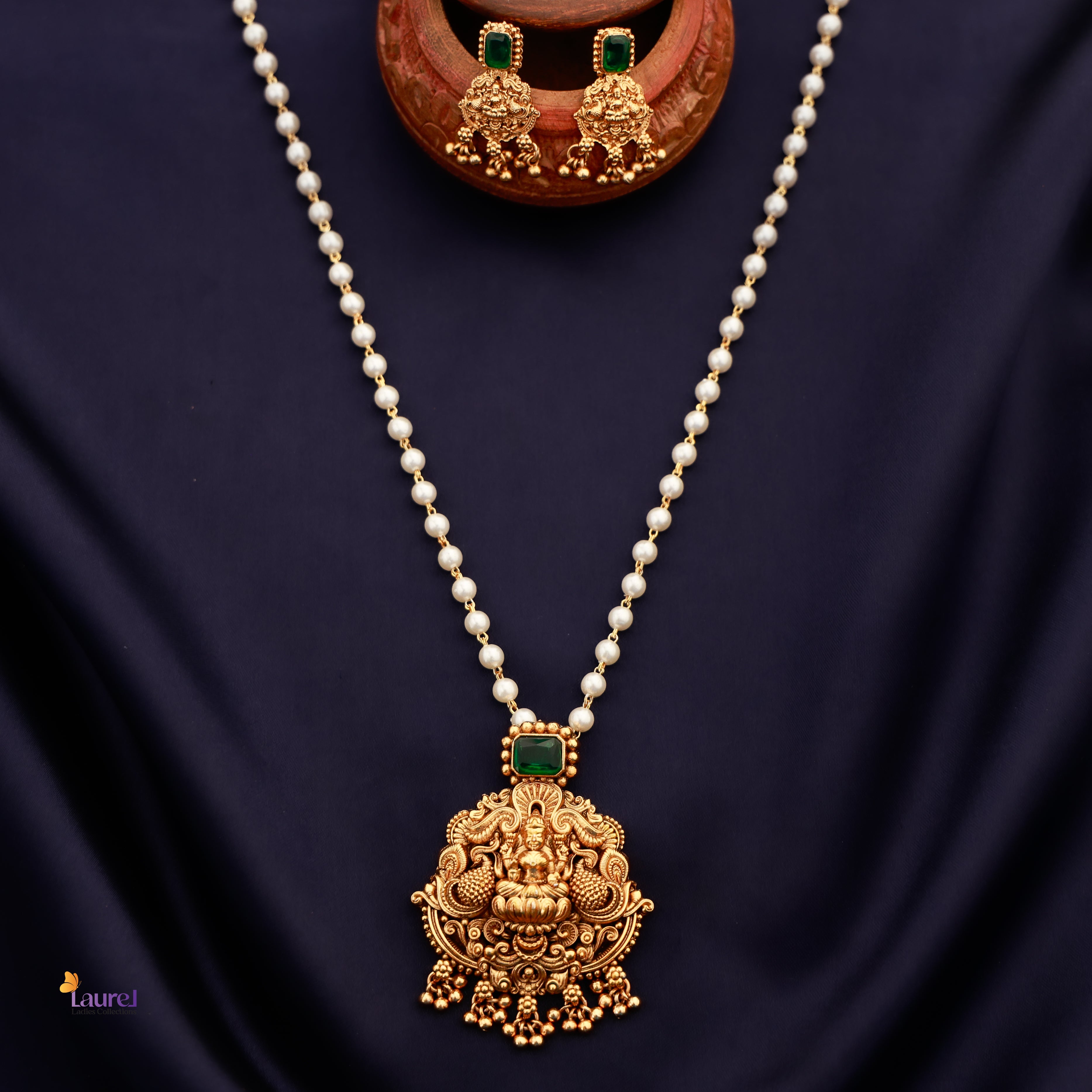 Lakshmi Devi Golden Pearl Neckpiece with Earring