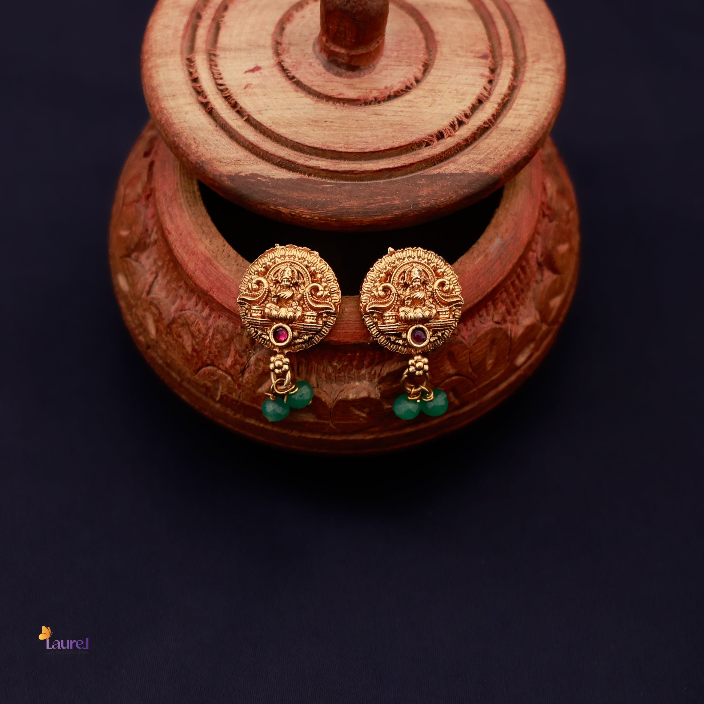 Pearl Beaded Devi Choker with Earring