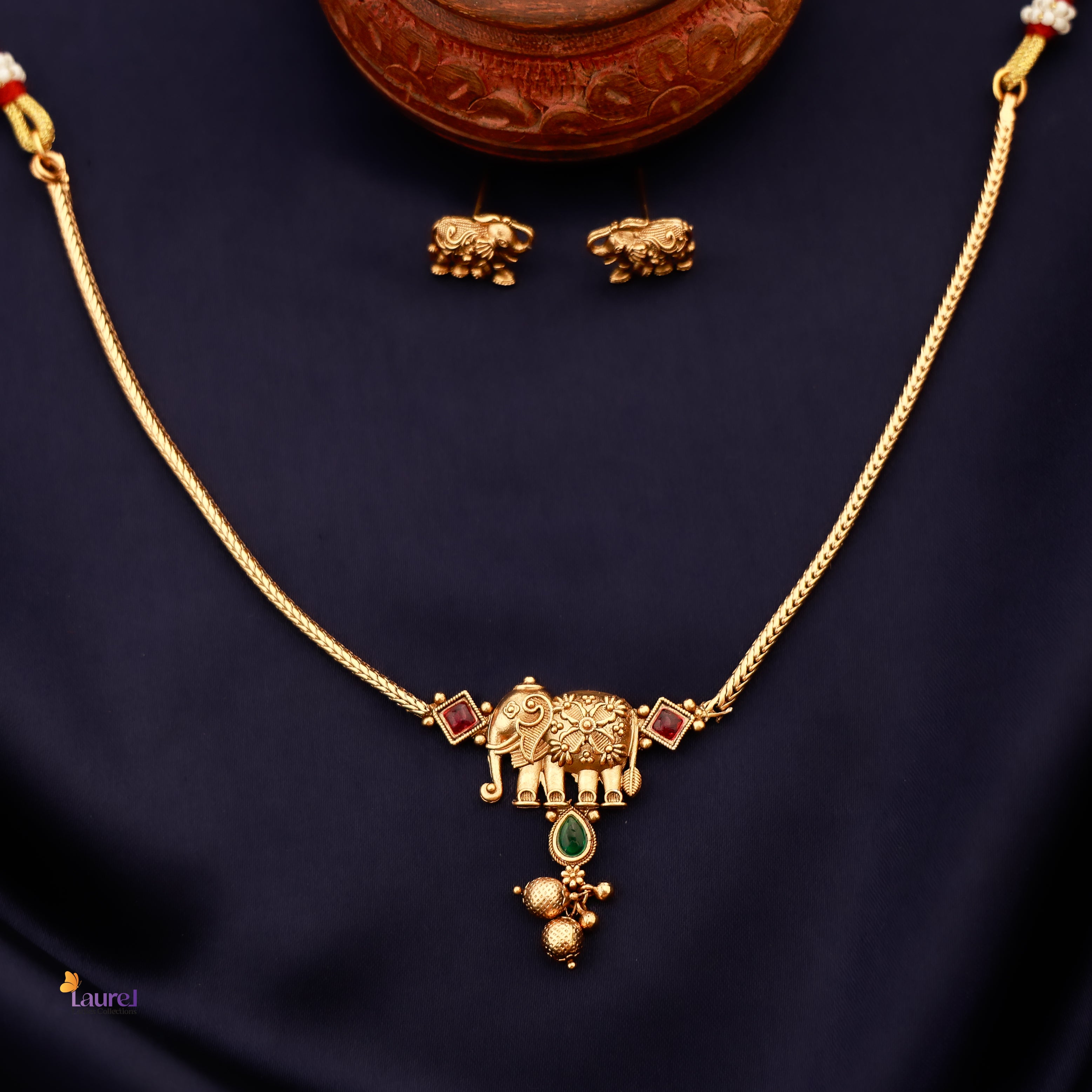 Elephant Pendant Golden Pearl Neckpiece with Earring