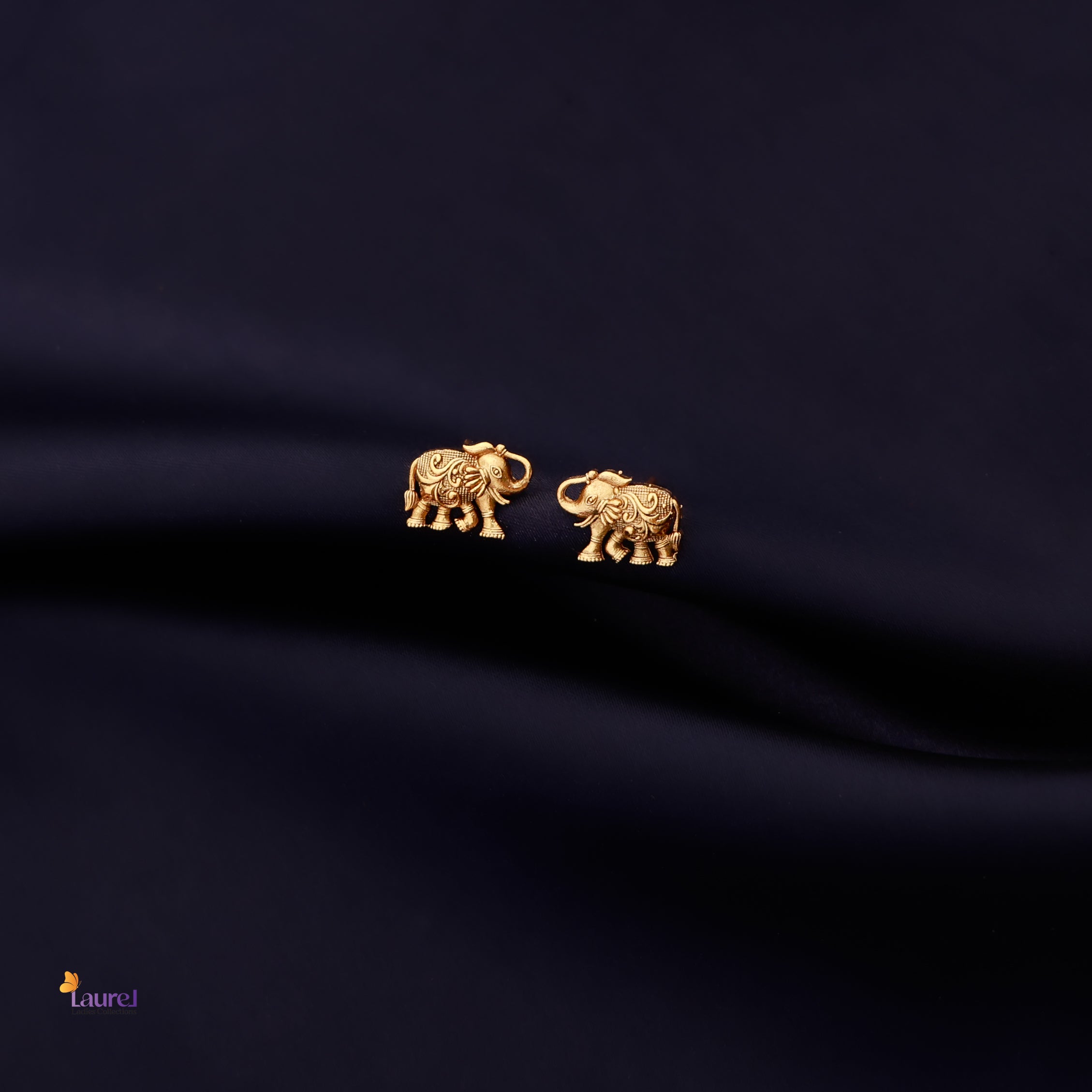 Elephant Pendant Golden Pearl Neckpiece with Earring