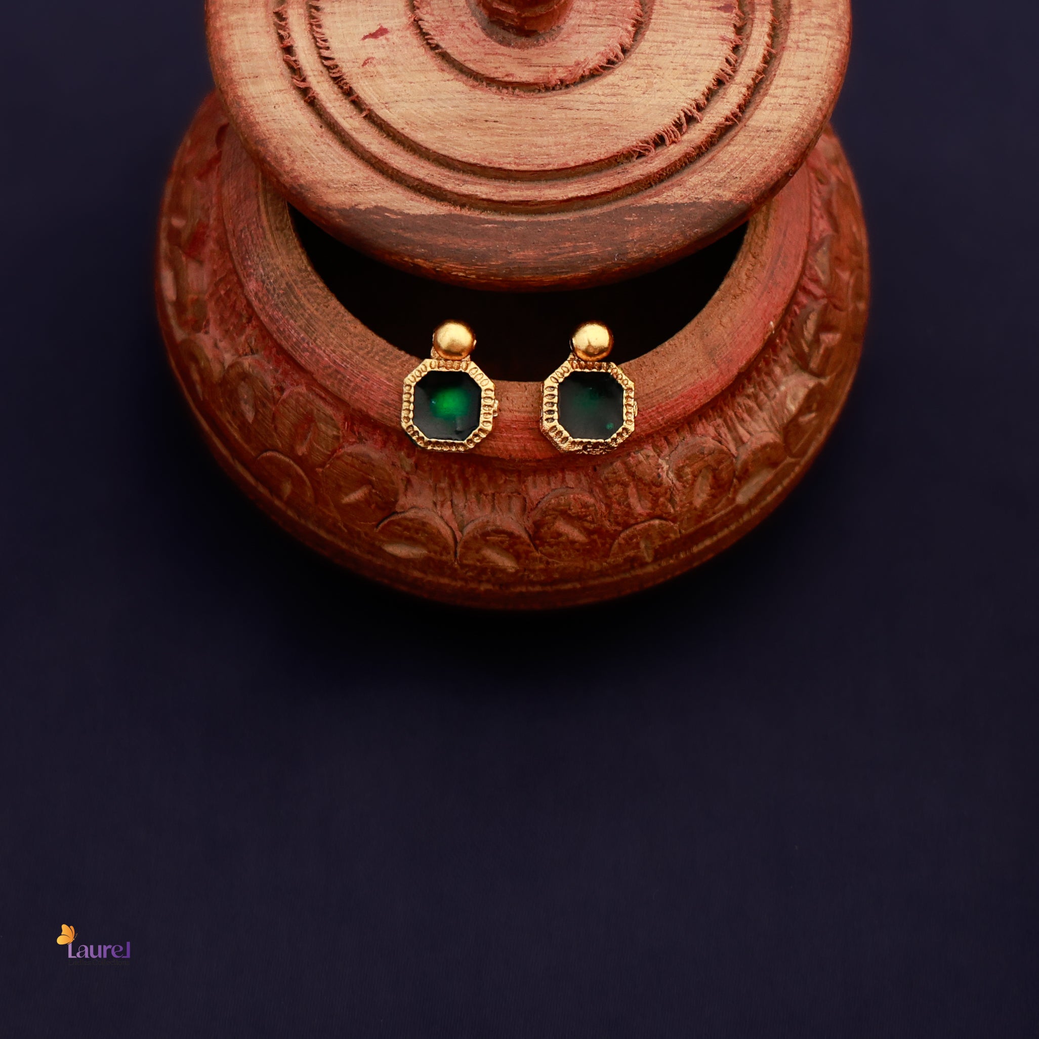 Single Square Multi-Strand Gold Choker with Earring