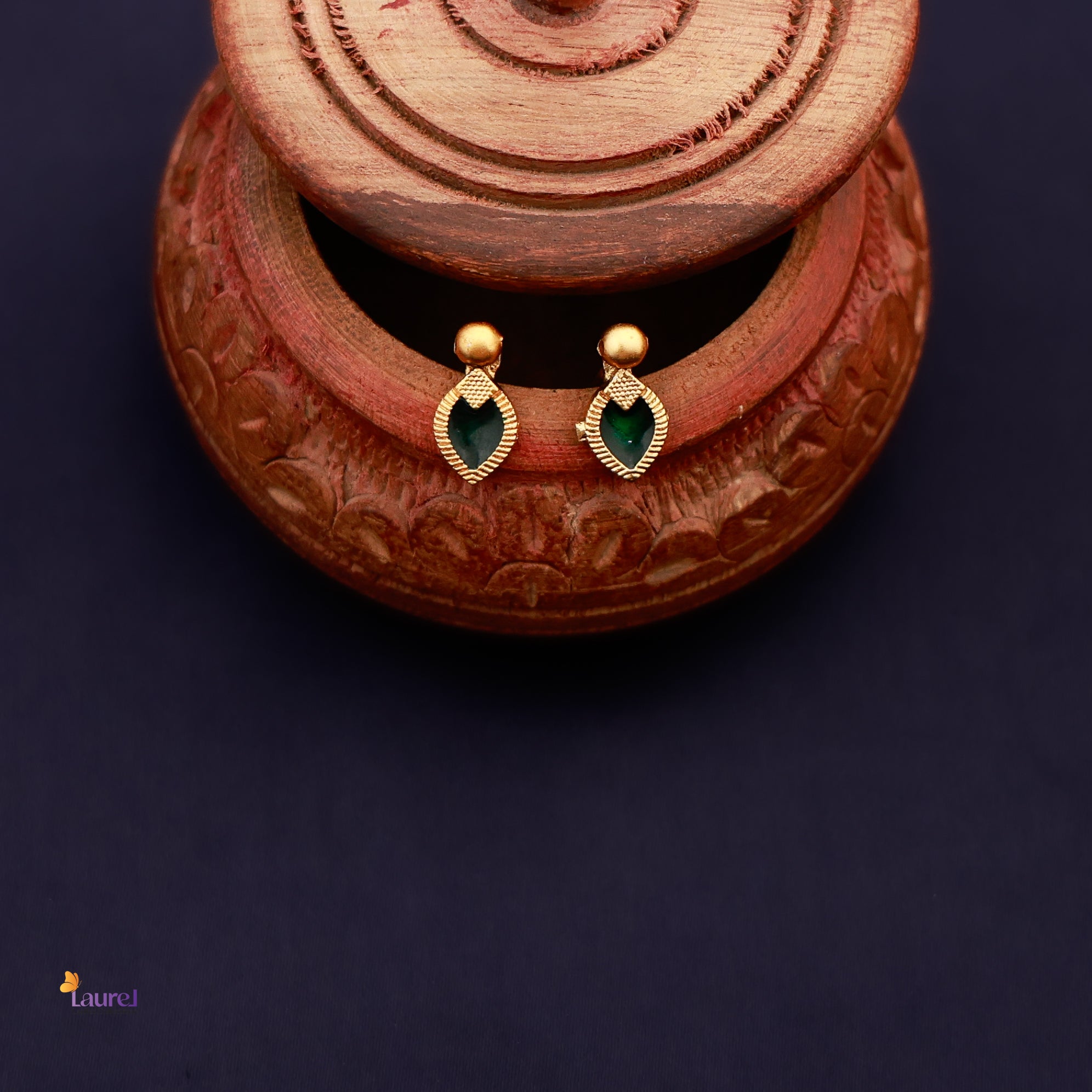 Multi-Strand Gold Choker with Earring