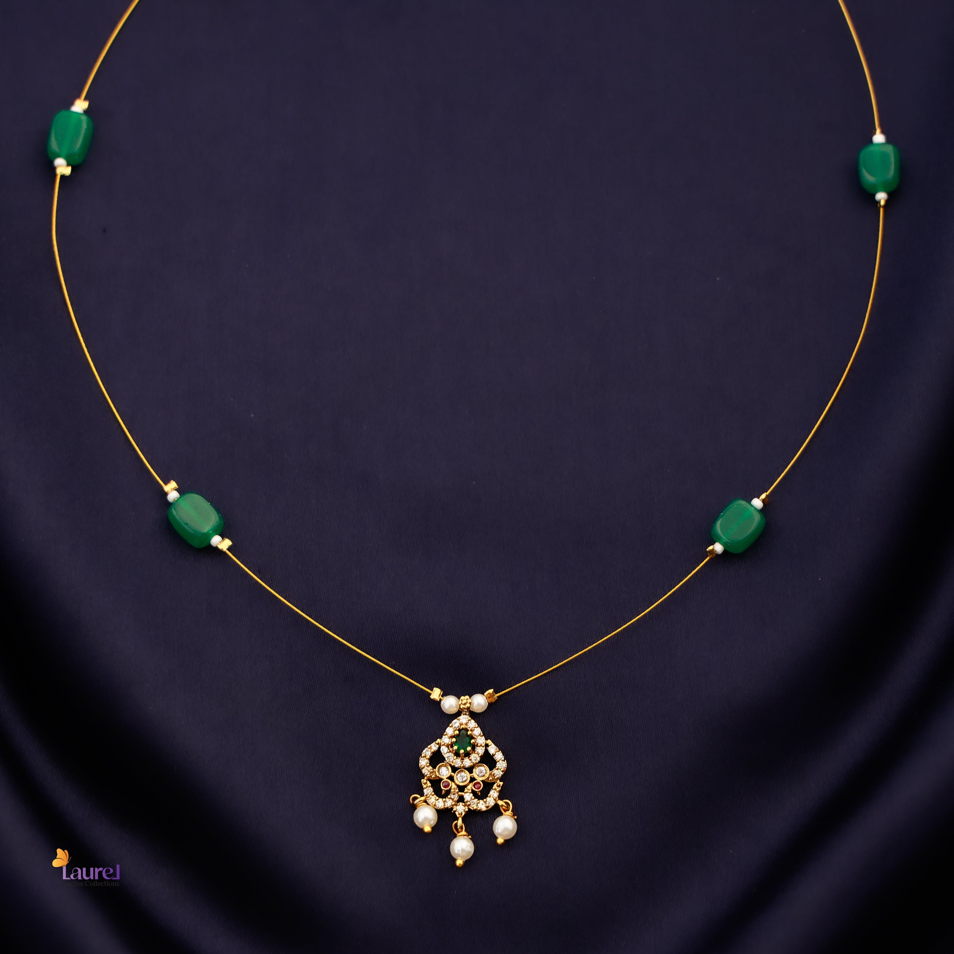 Meghna Pearl Invisible Neckpiece