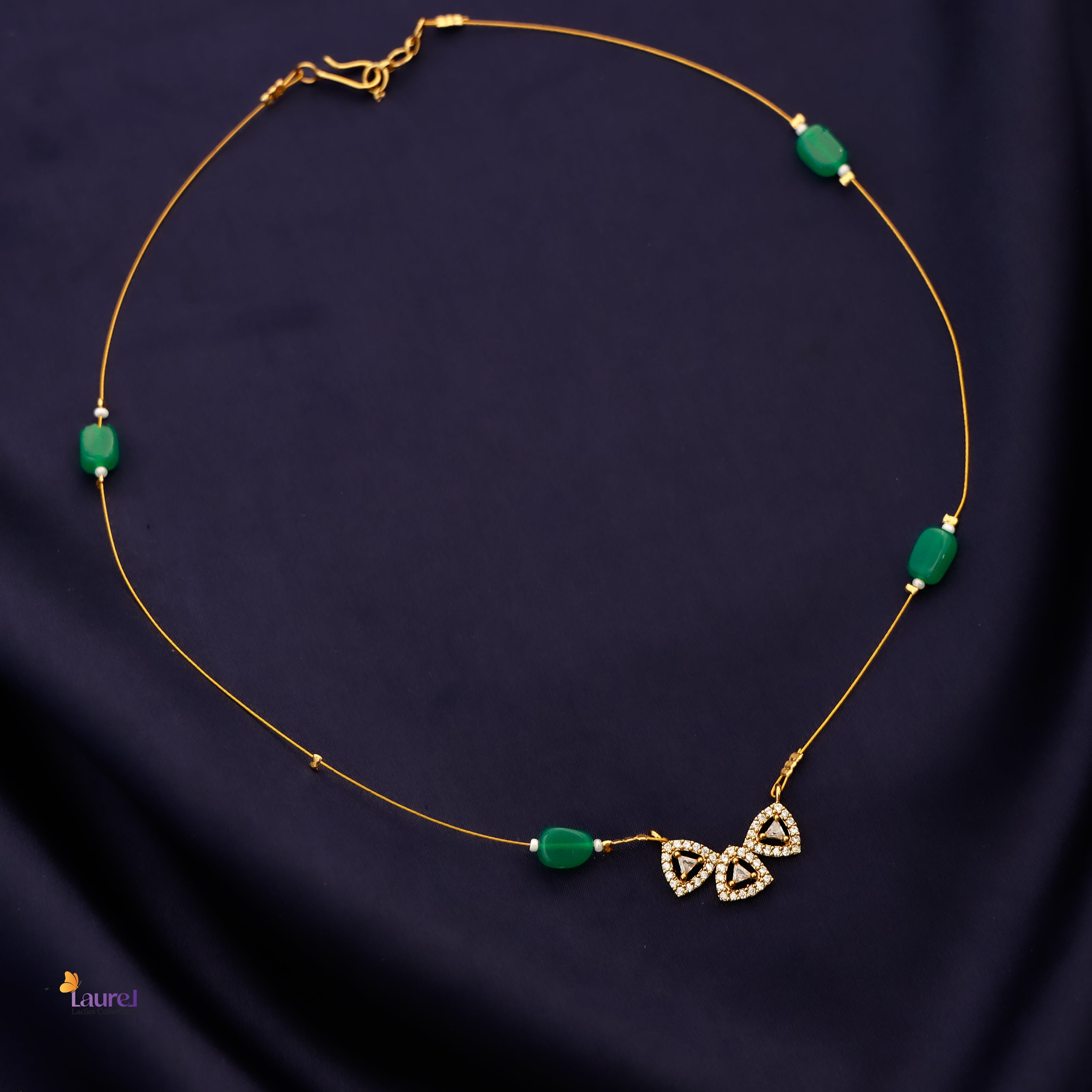 Triveni Pendant Invisible Neckpiece