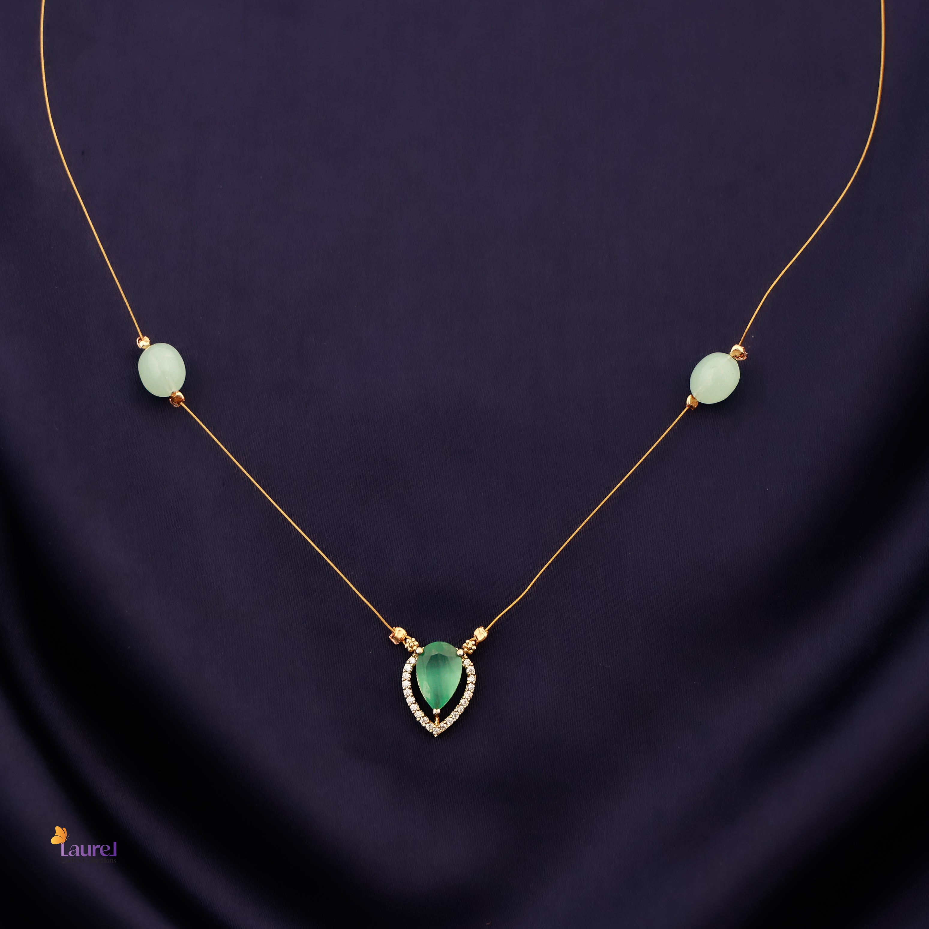 Royal Drop Invisible Neckpiece