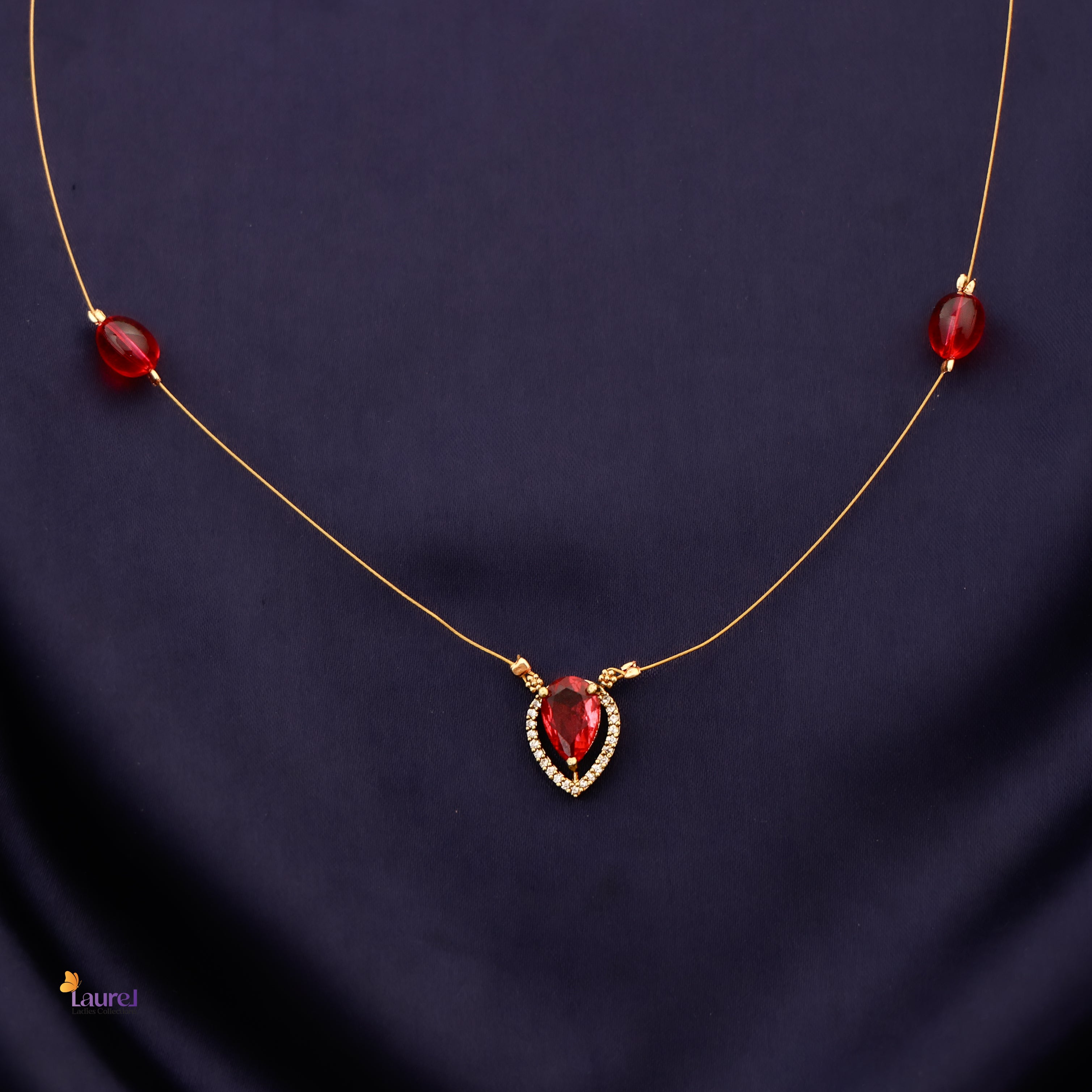 Royal Drop Invisible Neckpiece