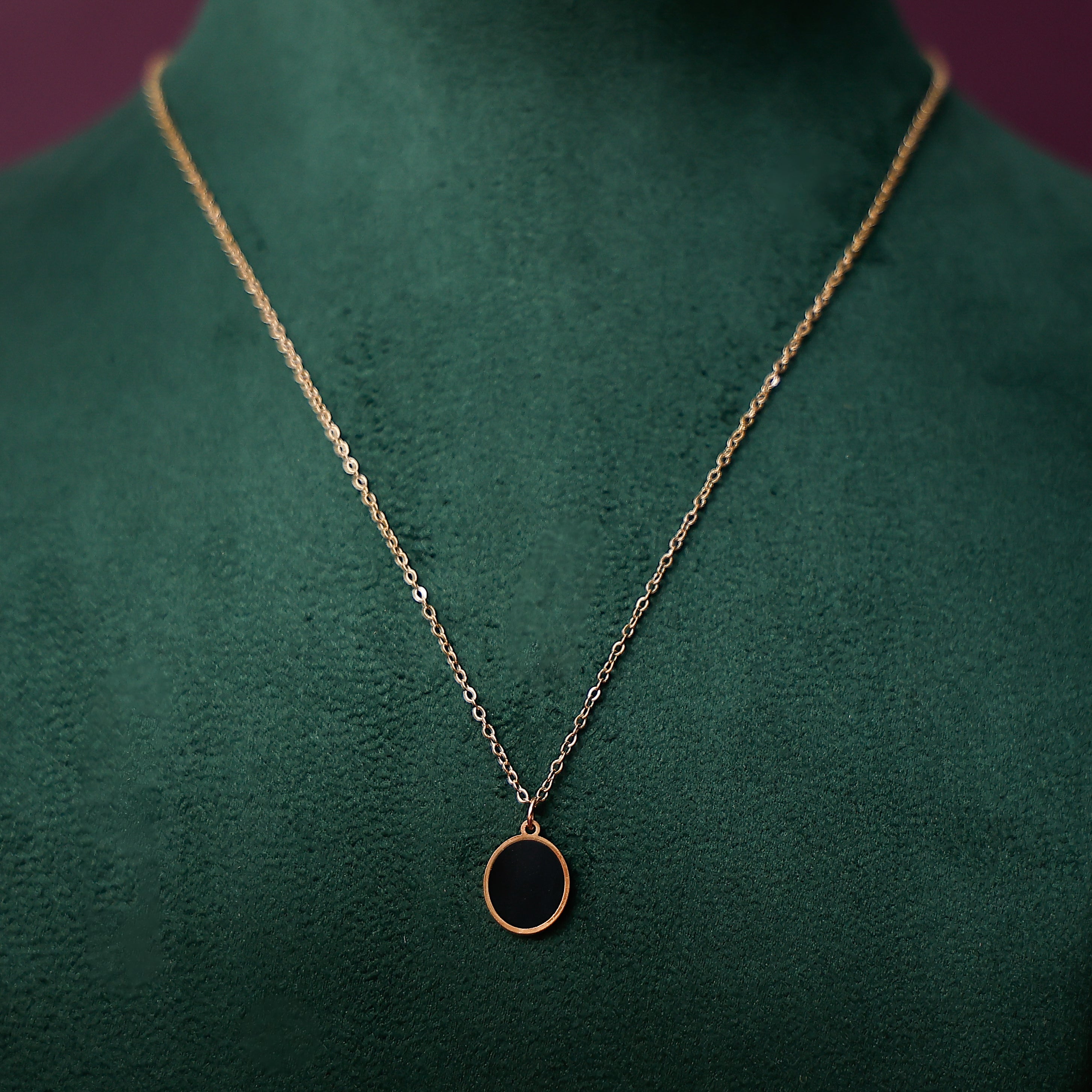 Oval anti tarnish gold plated necklace for women