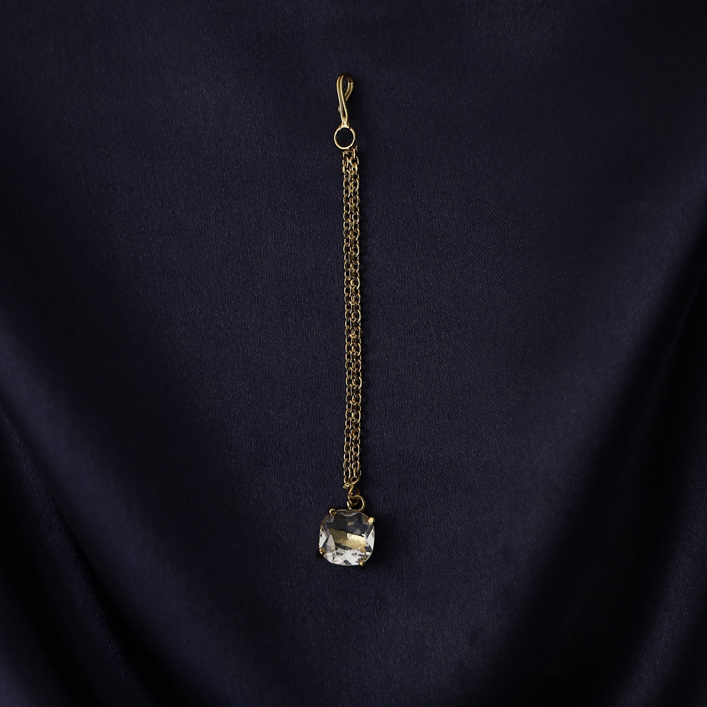 Traditional square pendant tikka for festive wear