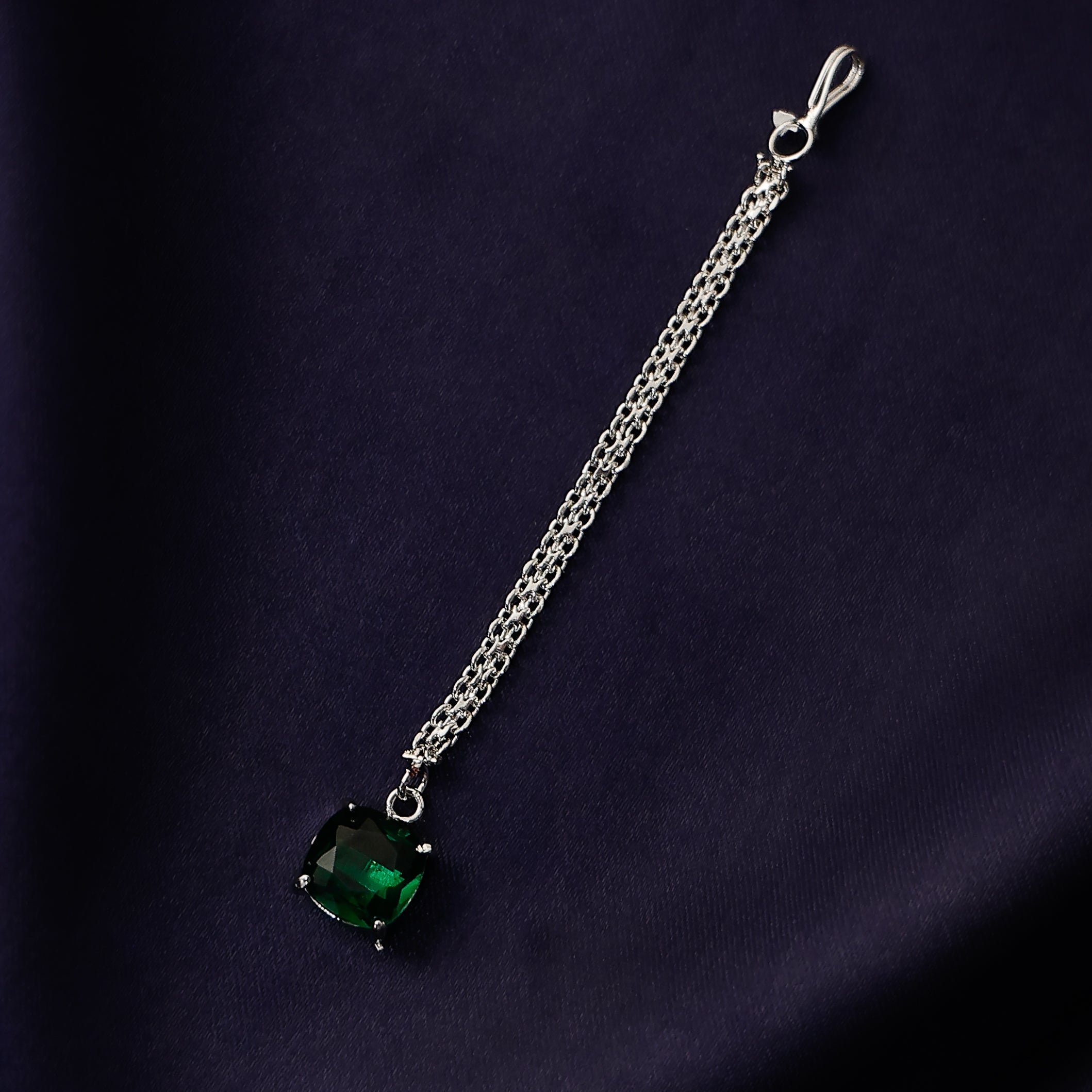 Traditional silver square tikka for festive styling