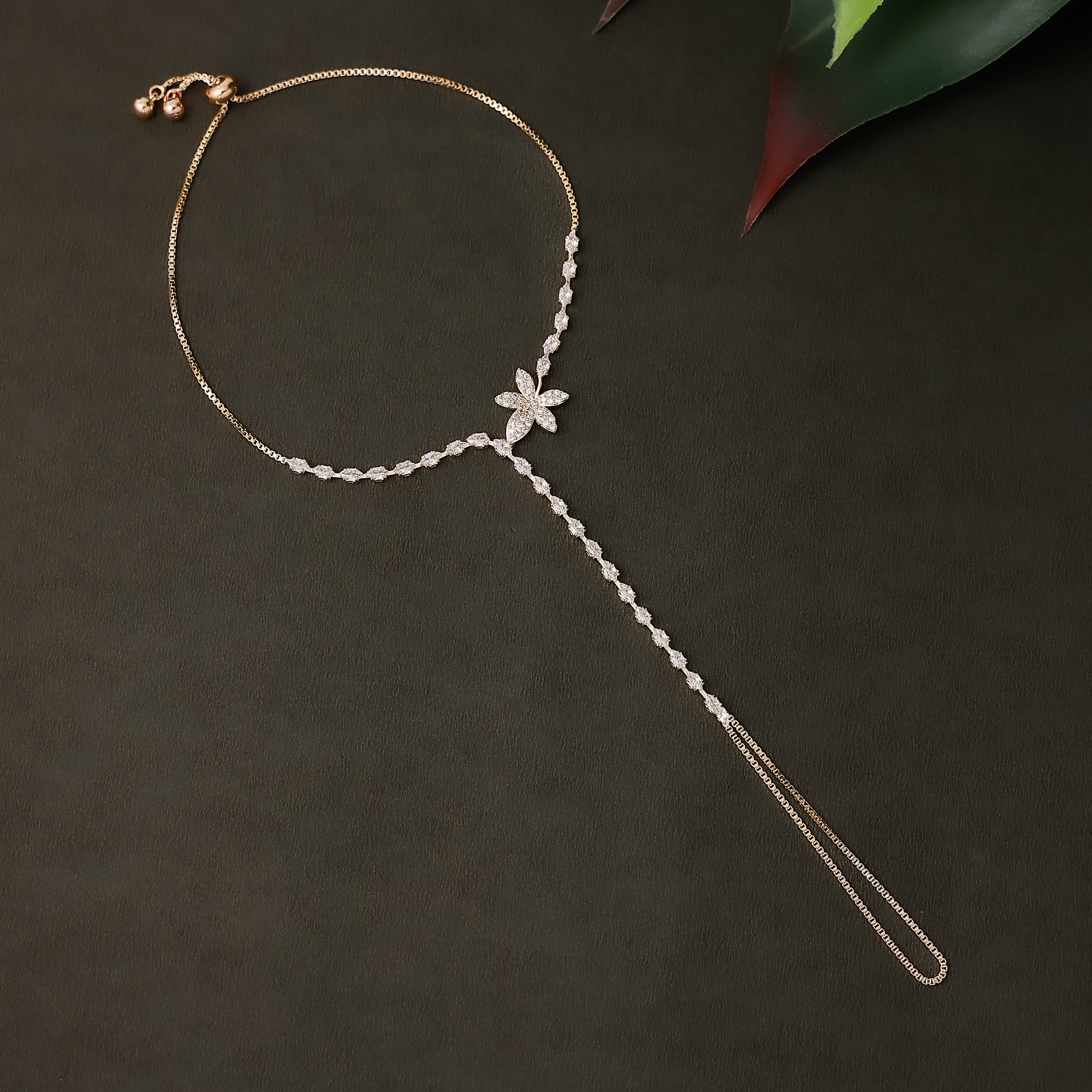 Elegant floral hath pan with sparkling crystal stone detailing