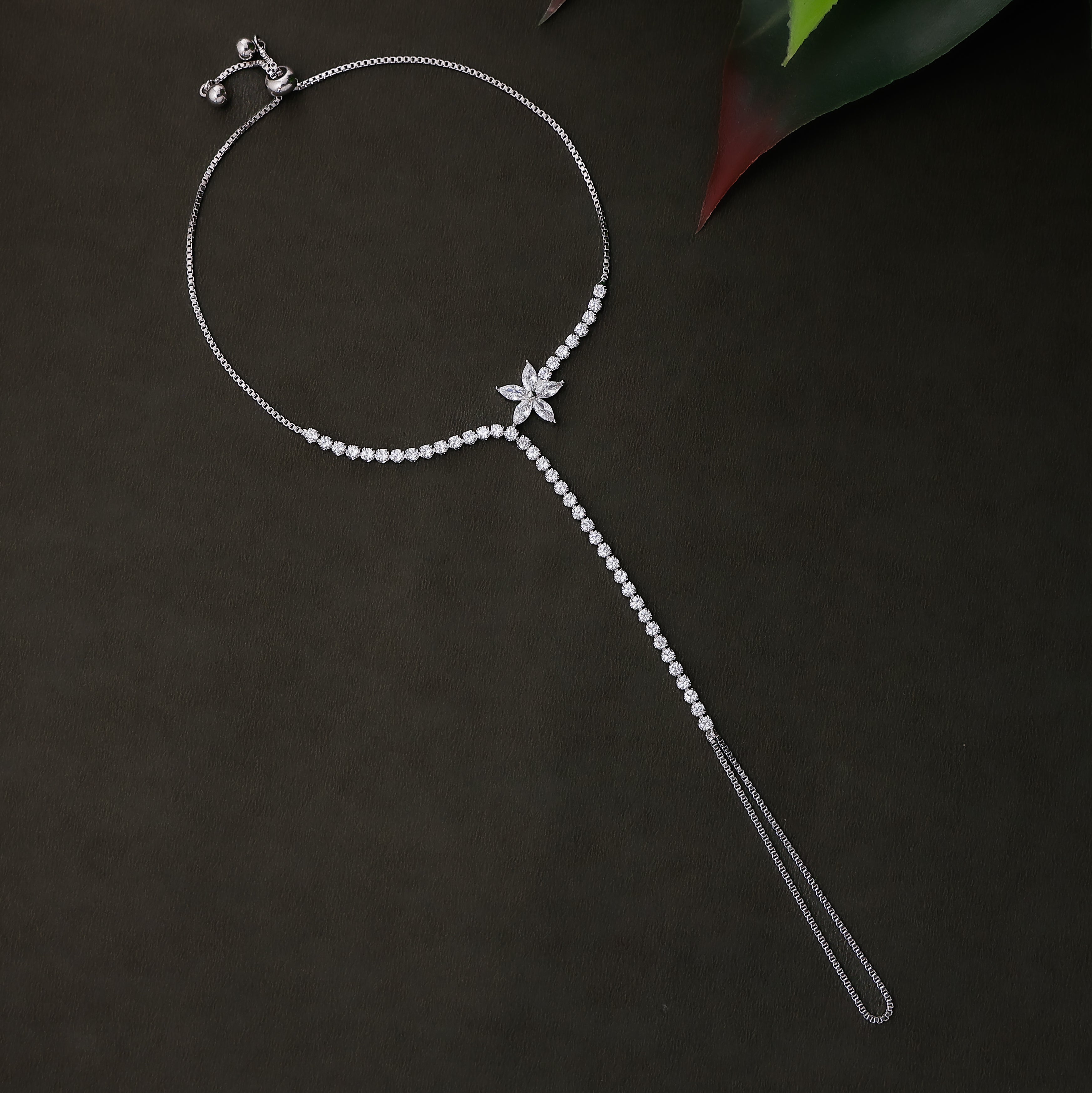 Elegant crystal blossom hath pan with bracelet and ring chain design