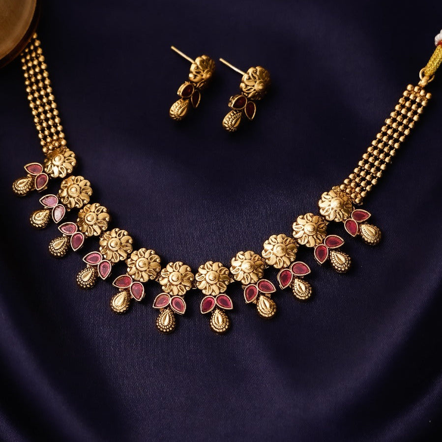 Flower Petal Short Necklace with Earrings for women